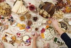 Crafting Together: Make a Snacking Board