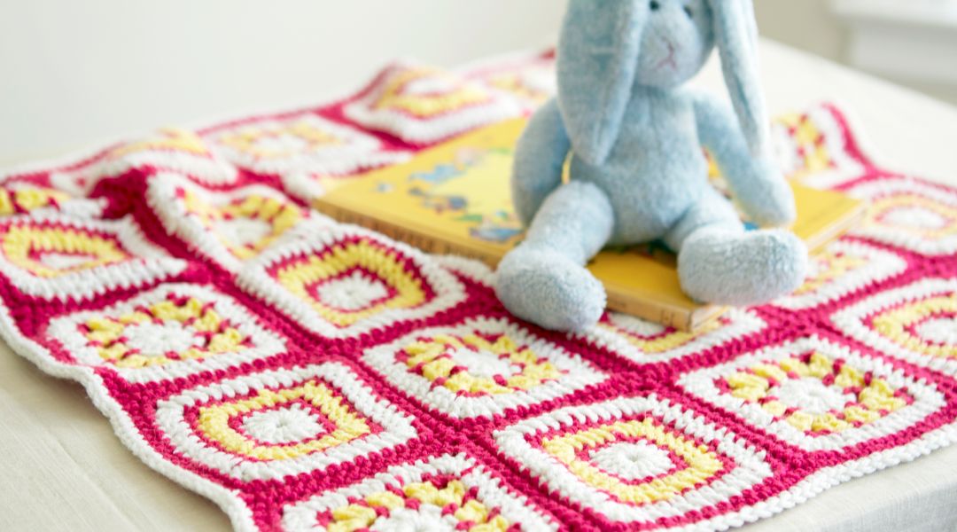 Granny Squares Baby Blanket: Crochet-a-long