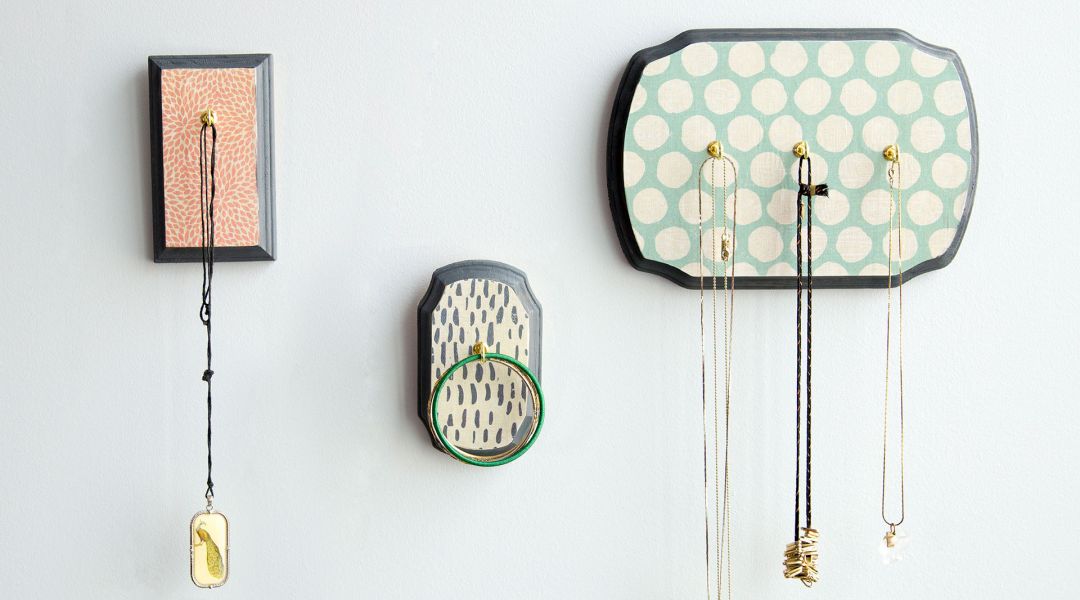 DIY Room Décor: Decoupaged Jewelry Holder