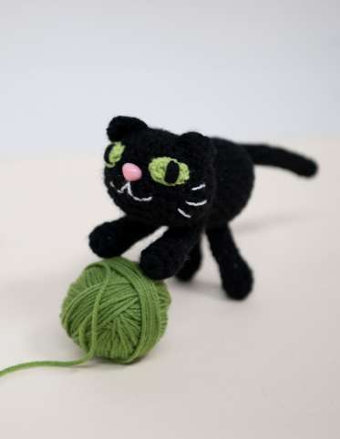 Black Cat Amigurumi