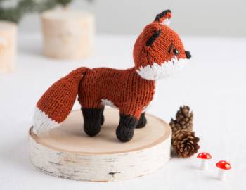 Knitted Fox