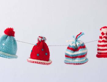 Mini Holiday Hat Garland