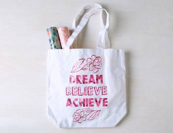 Cricut Crafts: Make an Affirmation Tote