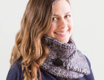 Loom Knitting: Make a Cowl