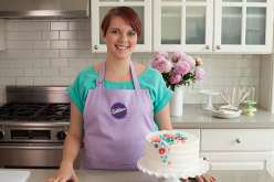 Emily Tatak of Wilton will show you how to make royal icing from scratch and use a variety of decorating tips in the cake decorating class. In this baking class you'll decorate your cake with flowers, with buttercream swirl icing.